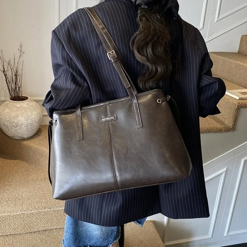Luxury Bags Must Have - Luxury Fashion Icon Designer Diaper Bag