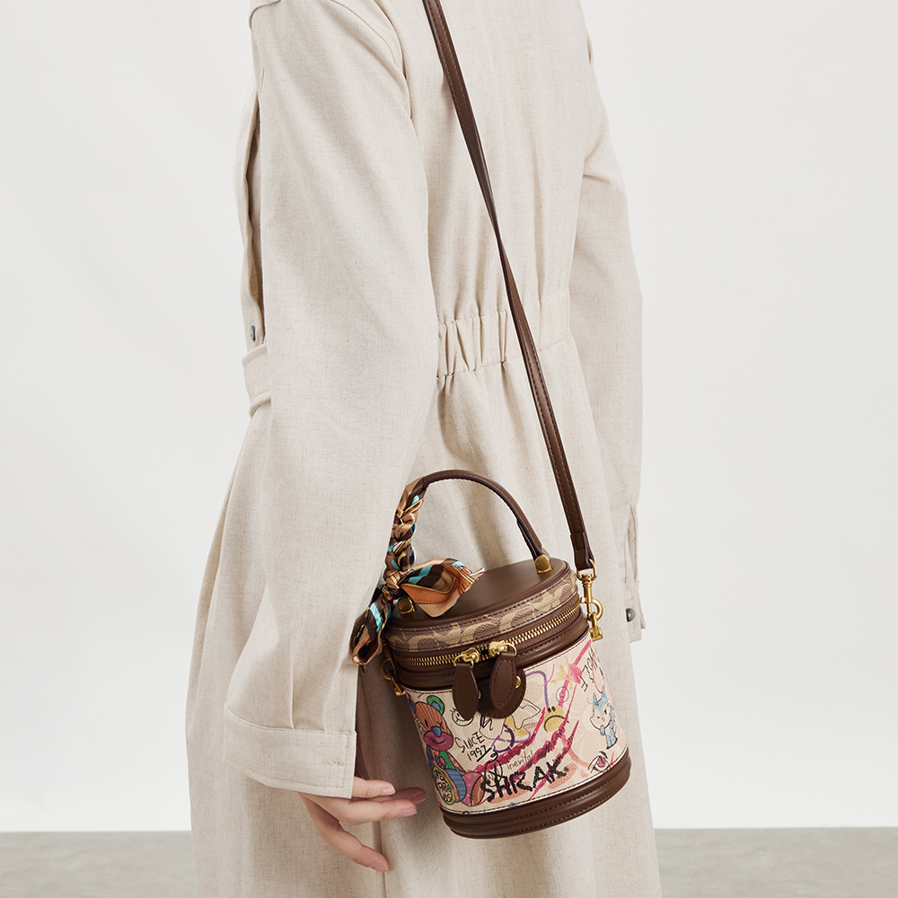 Ladies' Handbag 2026 Four Seas - Luxury Bags Must Have review and price