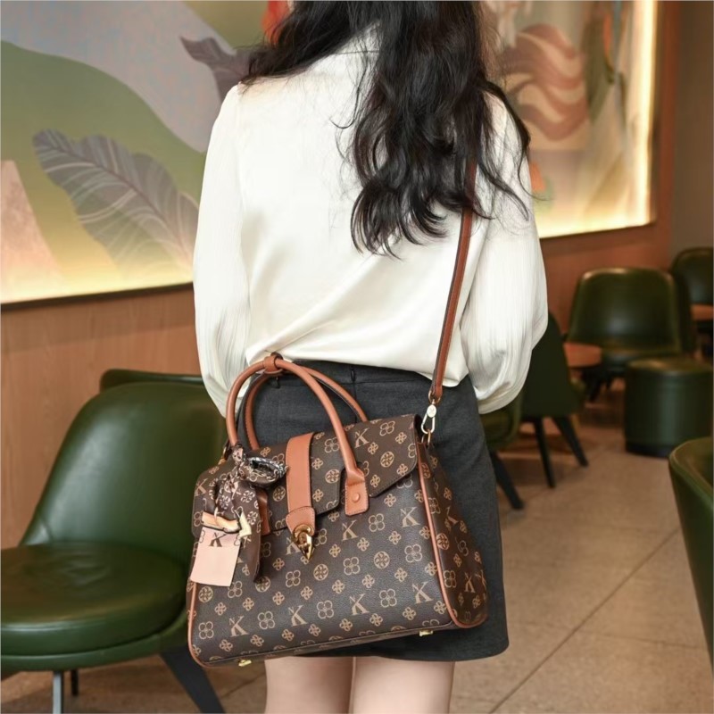 Light luxury brand women's bag - Luxury Bags Store review and price