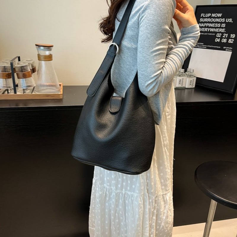 Elegant Parisian Designer Diap - Luxury Bags Must Have review and price